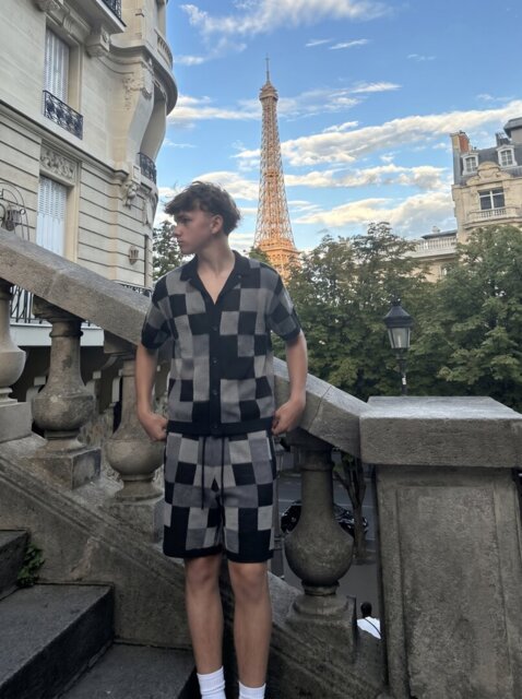 Customer wearing ESSNTL Pixel Set