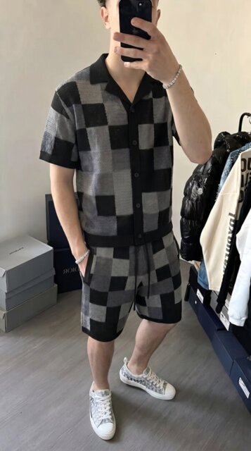 Customer wearing ESSNTL Pixel Set