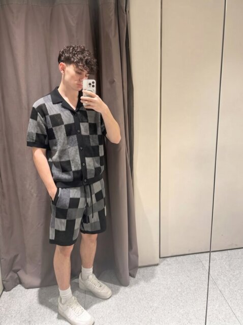 Customer wearing ESSNTL Pixel Set