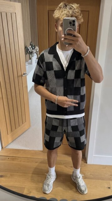 Customer wearing ESSNTL Pixel Set